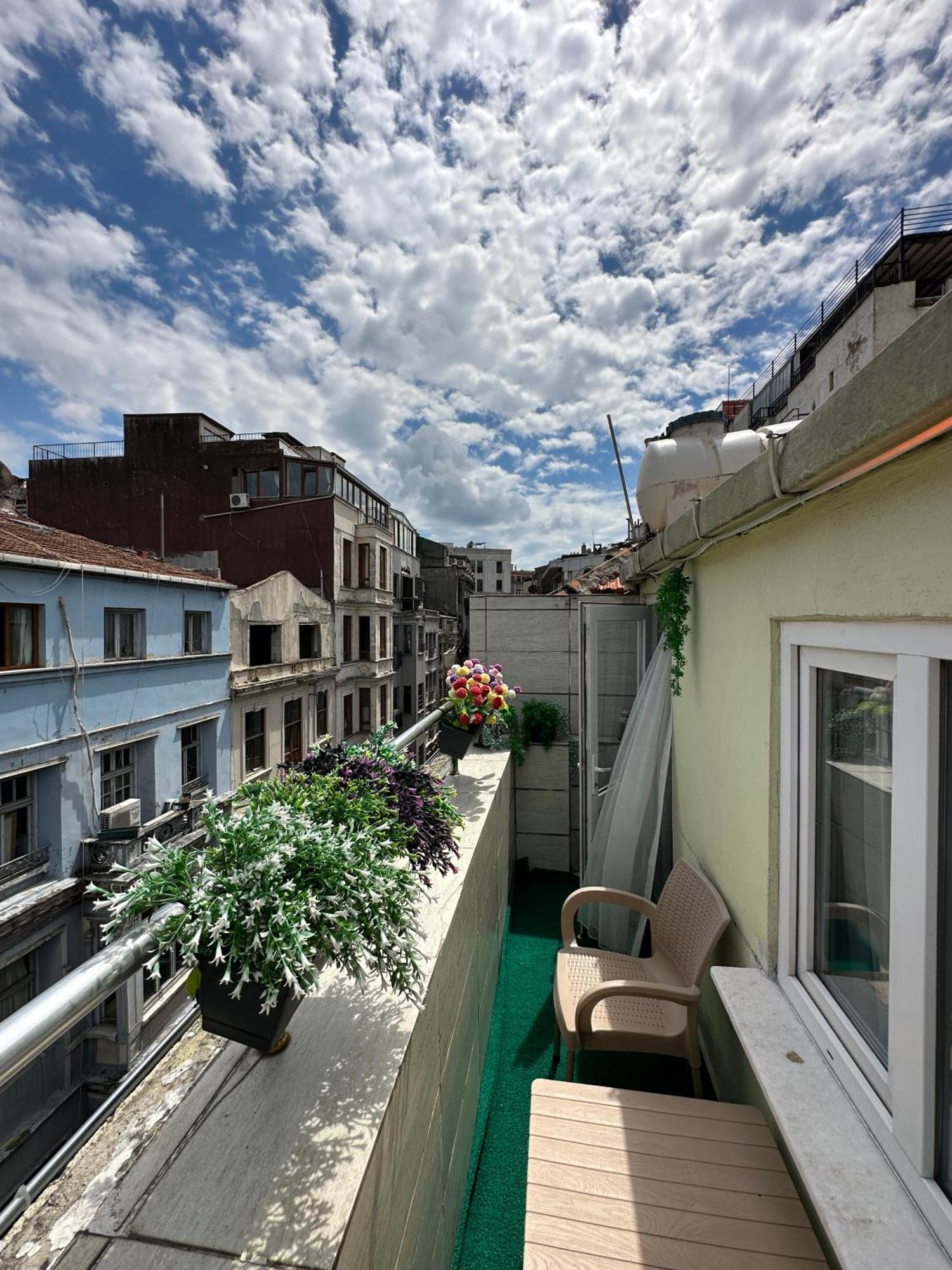 Taksim Istiklal Suites Istanboel Buitenkant foto